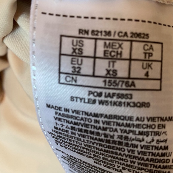 NWOT Guess Floral Bodycon Mini Dress - Picture 7 of 8